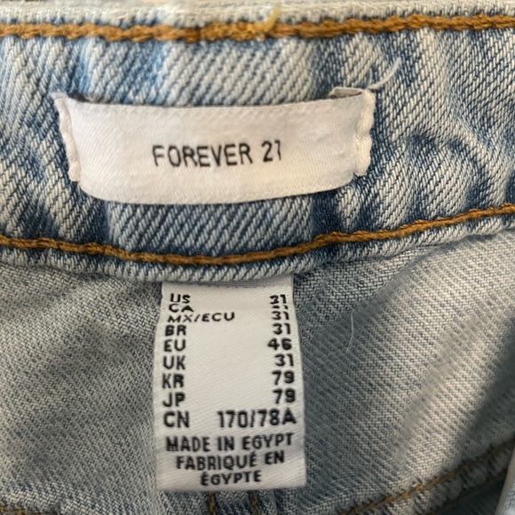 Forever 21 Premium Baggy Boyfriend Jeans - Picture 5 of 7